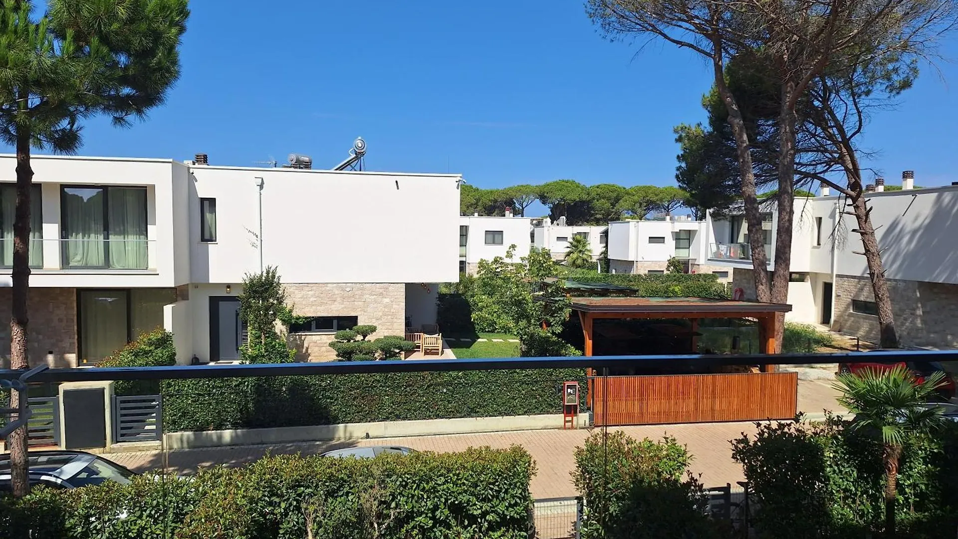 Modern 1Br Apartment San Pietro Resort Plazhi San Pietro